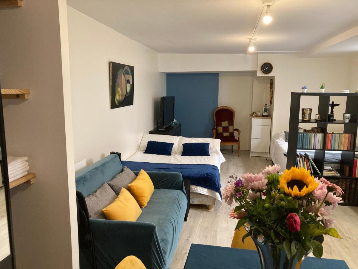 Une Chambre Chez Nous, A 12 Minutes De Paris Malakoff Luaran gambar